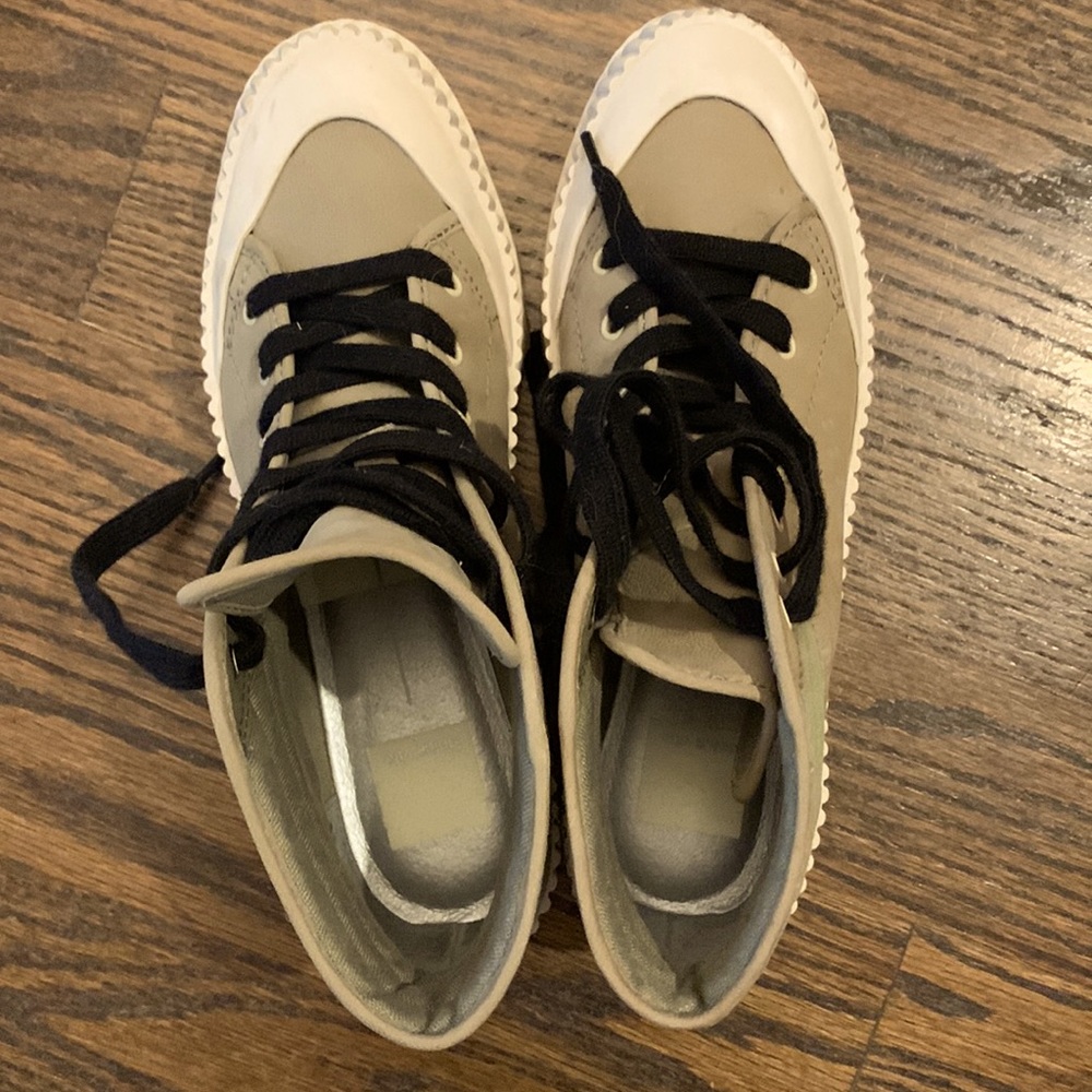 Almost new dolce vita high top sneakers size 7.5 in khaki color